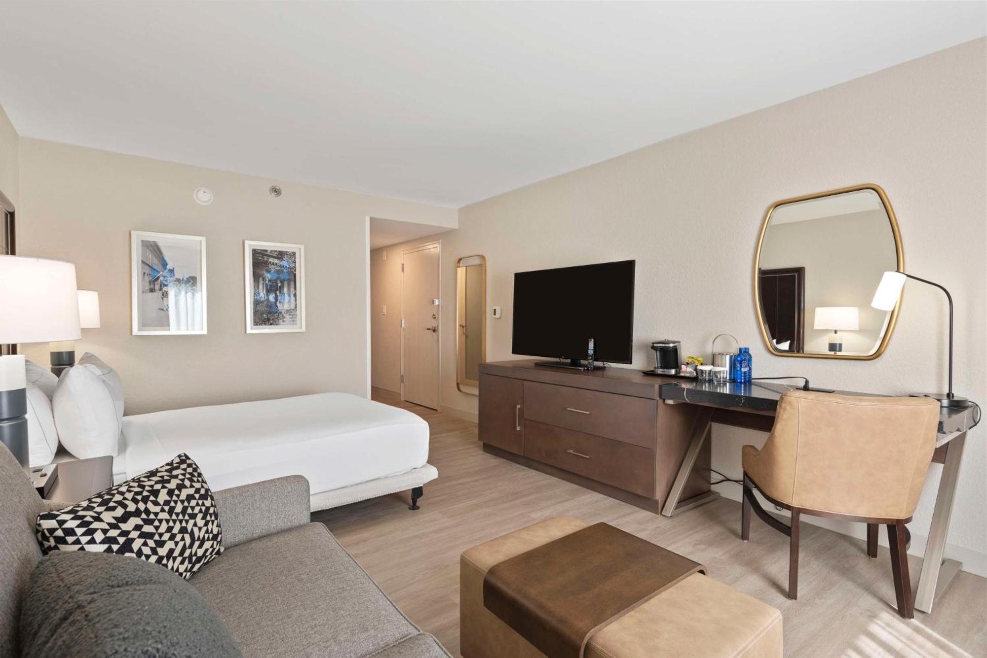 Hotel Doubletree By Hilton Columbus Exterior foto